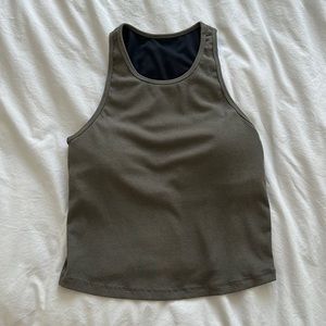 Vuori Pose Plyo Tank